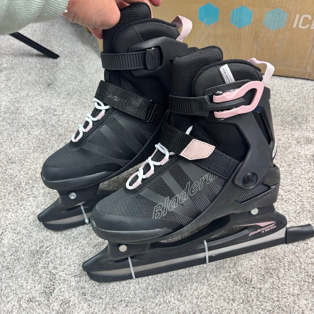 New! Bladerunner Ice by Rollerblade Igniter Women's Ice skates 6